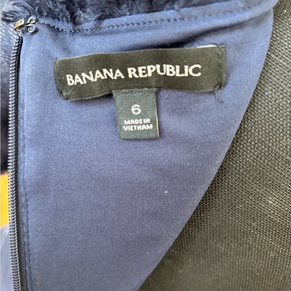 Banana Republic Navy Blue Textured Frayed Trim Fit & Flare Dress Sz 6 - Picture 8 of 11